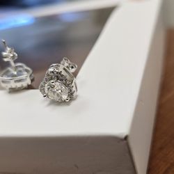 925 Sterling SILVER With Moissanite Stones New 