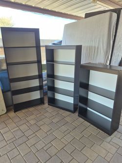 Three bookcases// home shelfs organizer in good condition $110 for all 3