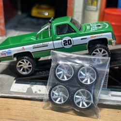 Hotwheels & More 1:64 Offroad Wheels 