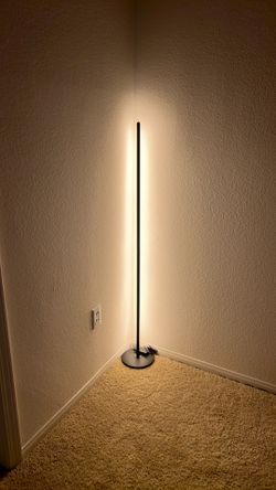 Govee RGBIC Smart Floor Lamp, Alexa/Matter Compatible