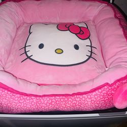 Hello Kitty Squishmellow Pet Bed