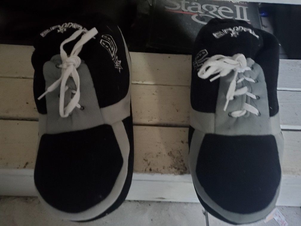 New Spurs House shoes
