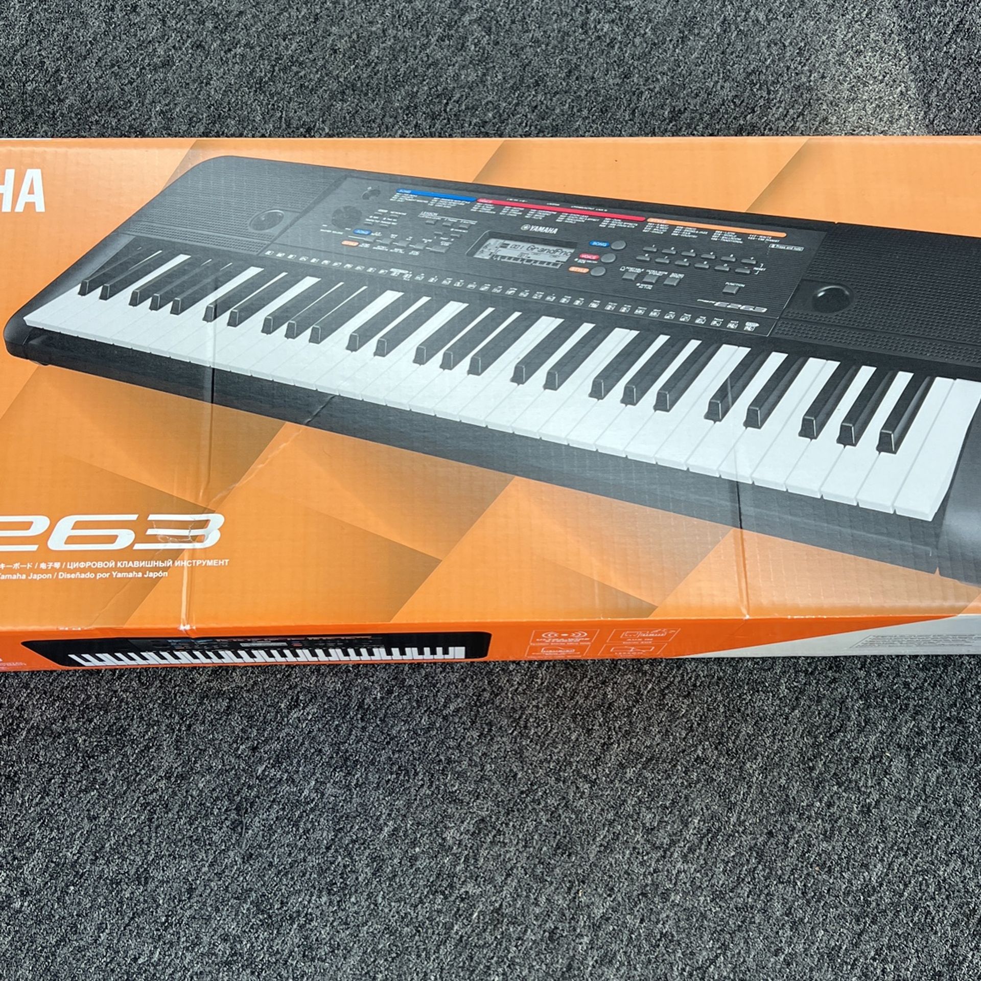 Yamaha Keyboard