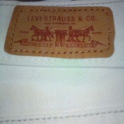 WOMEN'S LEVI & STRAUSS DENIM SLIM JEANS SIZE 8M
