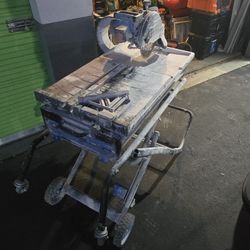 10 in. Cruzer Wet Tile Folding Stand