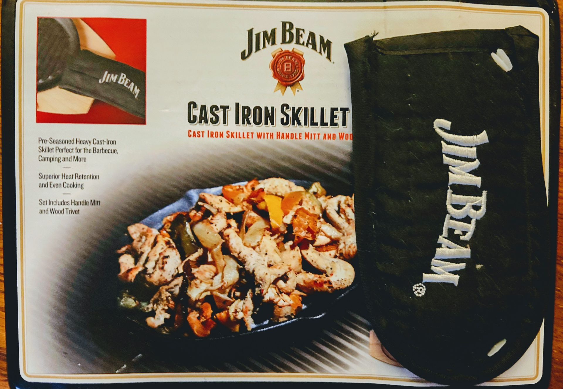 Jim Bean Cast Iron Skillet With Handle Mitt & Wooden Trivet