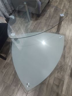 2 end tables and coffee table set