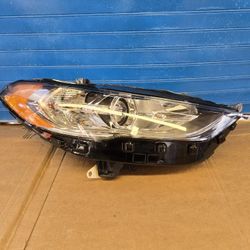 Ford Fusion 2017 2018 2019 2020 2021 2022 Headlight 