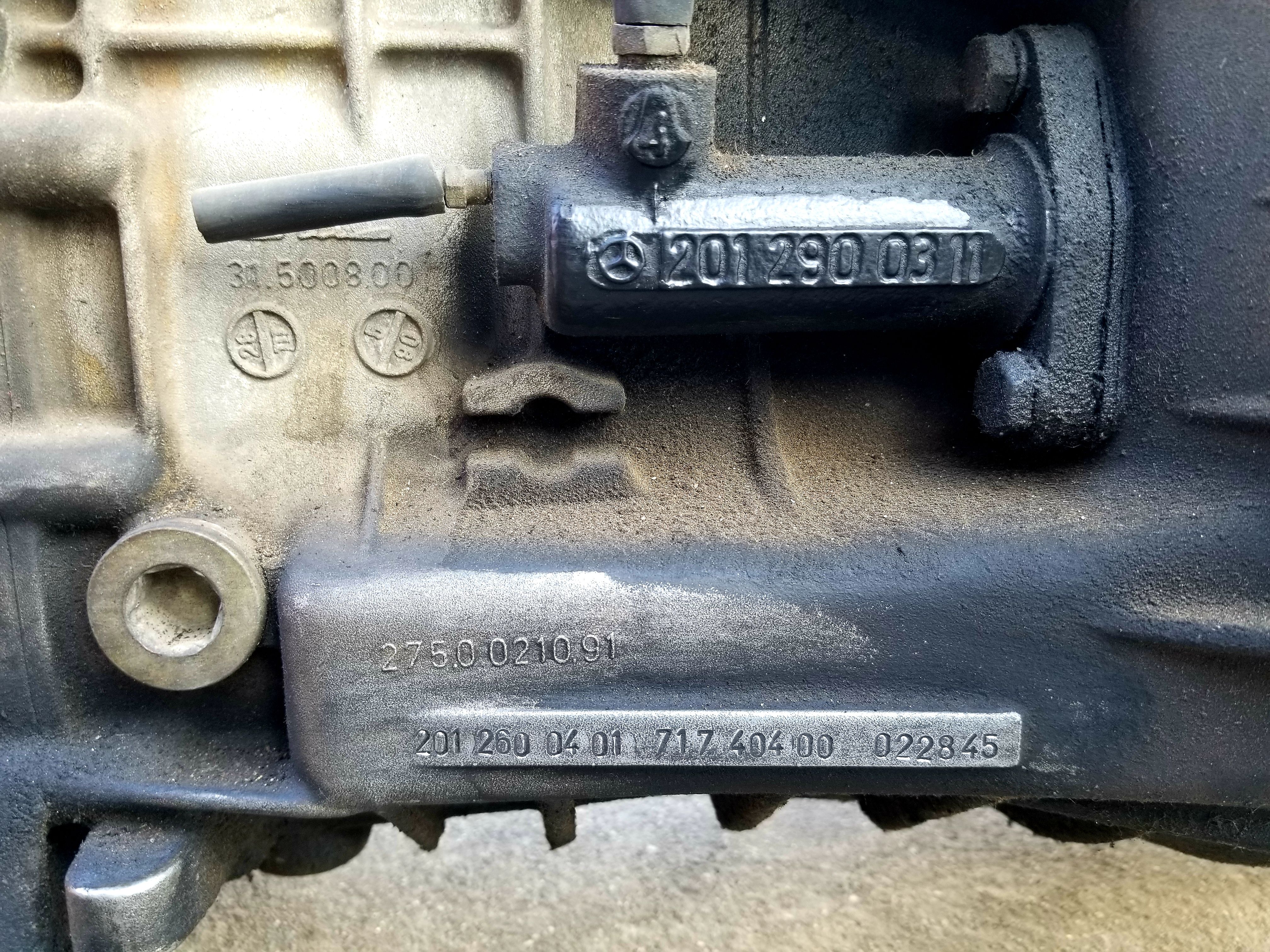 Mercedes 190E 2.3-16V GETRAG 5-spd. Dogleg transmission