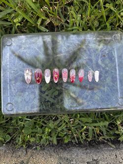 Press On Nails 