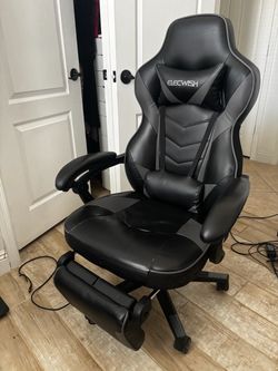 ELECWISH Gaming Chair w/ broken footrest – $40