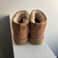 Ugg Woman’s Classic Ultra Mini Boots 