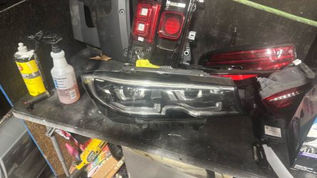 2019 2021 BMW 330! Drivers hay Headlight,