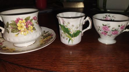 3 Vintage English Bone China Teacups – Lot Deal