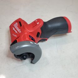 Milwaukee
M12 FUEL 12V Lithium-Ion Brushless Cordless 3 in. Cut Off Saw (Tool-Only)