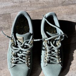 Women Puma Sneakers