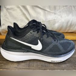 Nike Black and White Zoom Sneakers