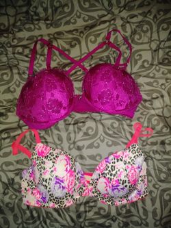Victorias Secret BOMBSHELL BRA and pink bra