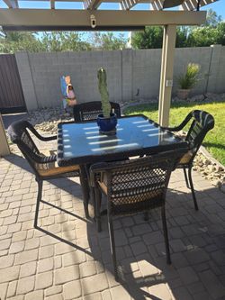 Outdoor Dark Wicker Bar Height Patio Table and 4 Chairs
