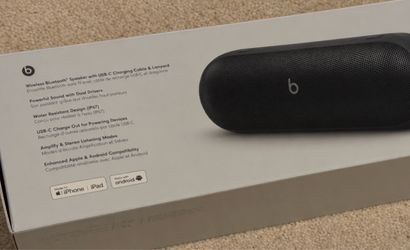 Beats Pill Wireless Bluetooth Speaker Black