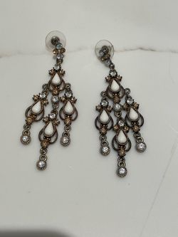 Vintage-Style Chandelier Drop Earrings