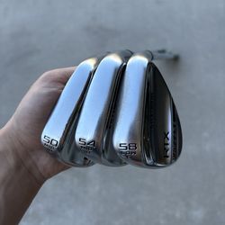 Cleveland RTX Zipcore Wedge Set (50, 54, 58) **Titleist Taylormade Callaway Ping**