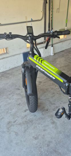 Like new foldable e-bike.