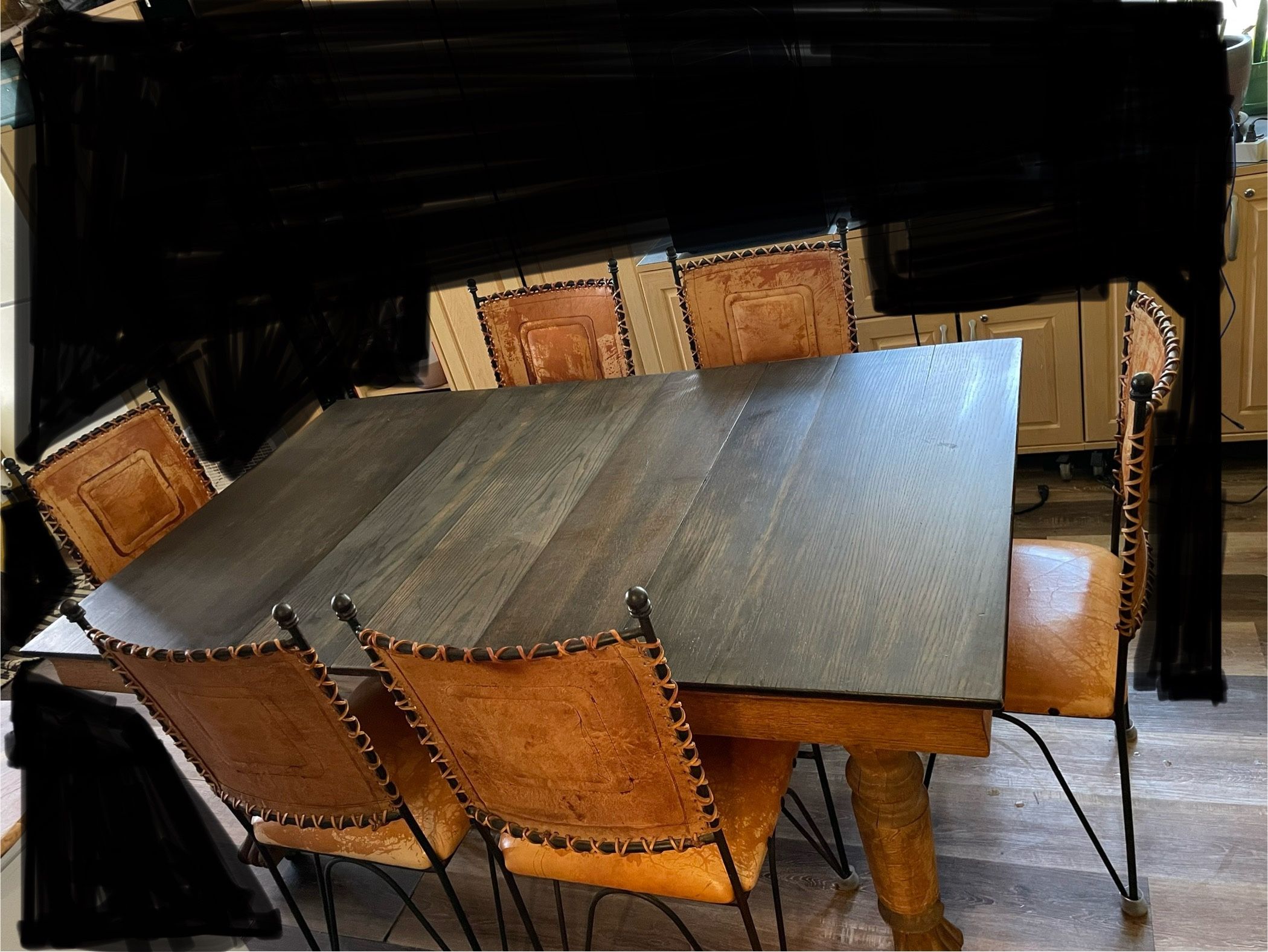 Antique 5 legs Solid Wood Dining Table Claw Feet With Metal Rollers