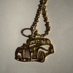 Metal Necklace With Charm 