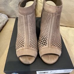 Vince Camuto Shoes