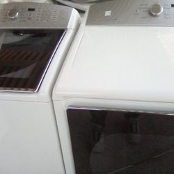 Like New Kenmore HE Washer Dryer Electric 240v Set