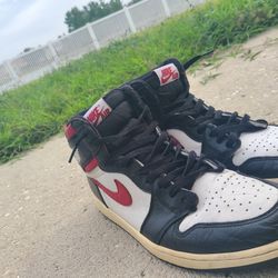 Jordan 1 Og Gym Red Size 13.