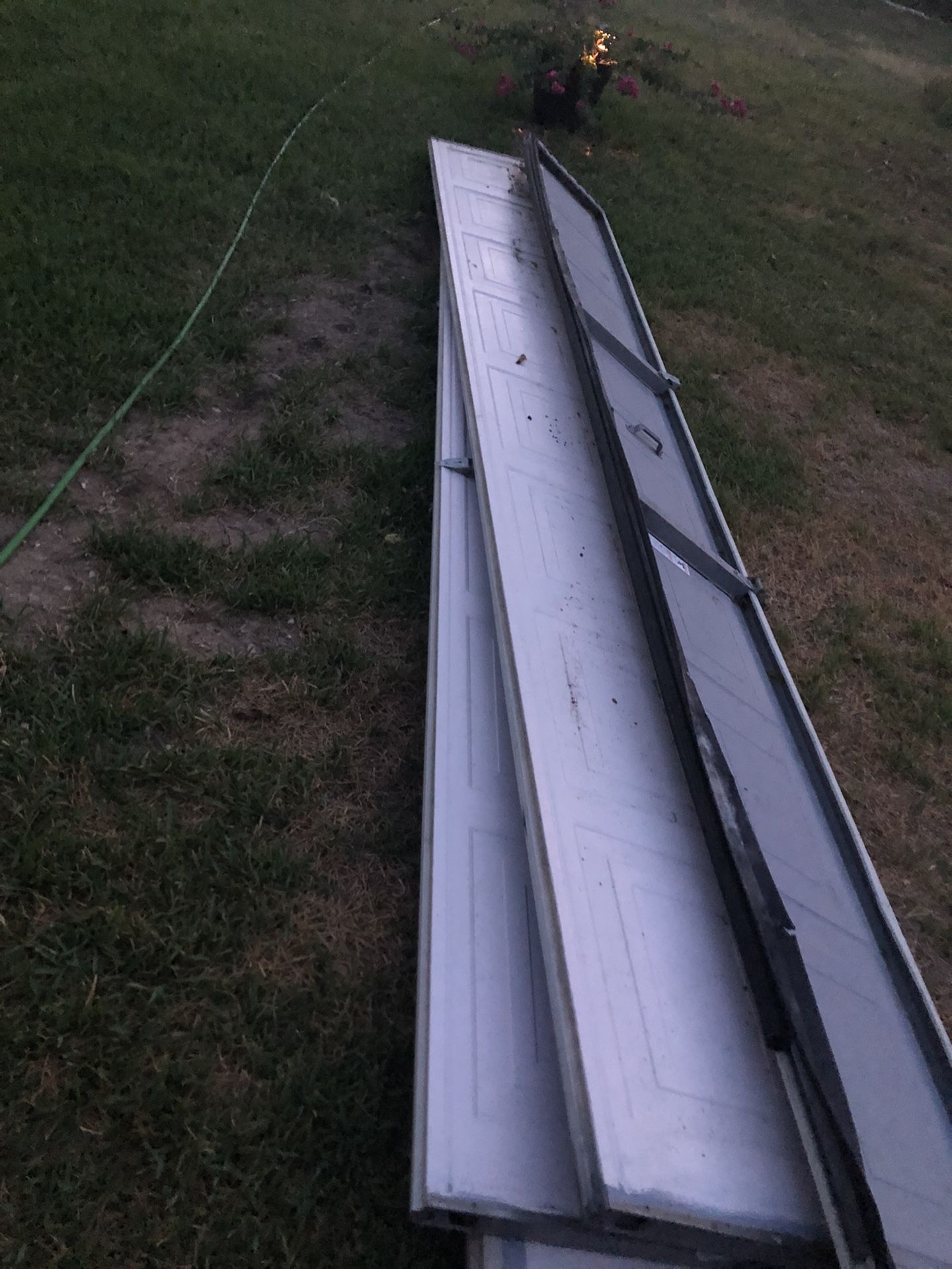 Puerta Para Garage En Buenas Condiciones