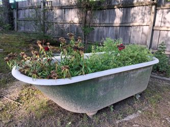 Vintage Acrylic Garden Tub / Clawfoot Outdoor Planter