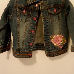 DENIM JACKET....SIZE 4T .... CHECK OUT MY PAGE FOR MORE ITEMS