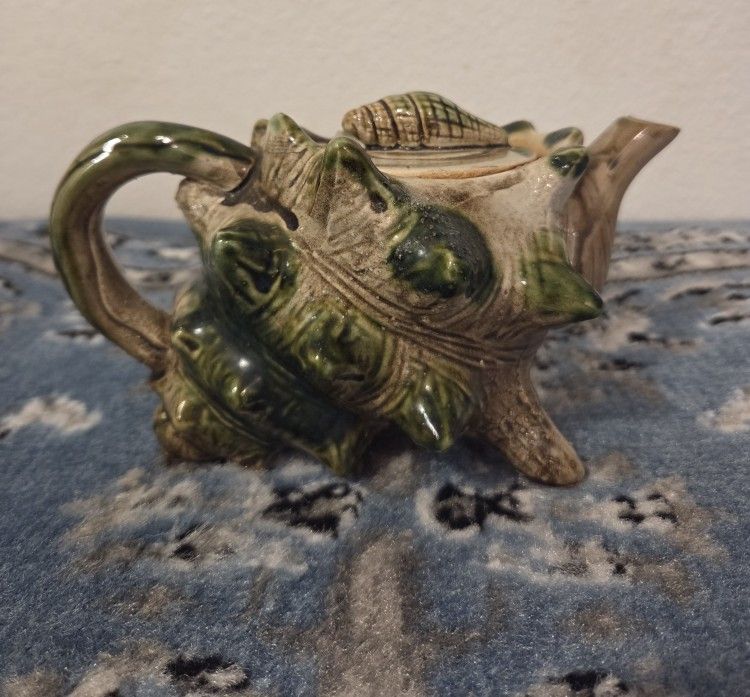 Ceramic conch sea shell shape Majolica shell teapot