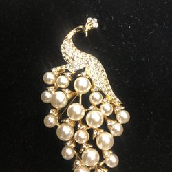 Peacock Brooch Set In Gold Tone With Gold Pearl And Rhinestones 