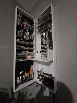 Space Saver Vanity