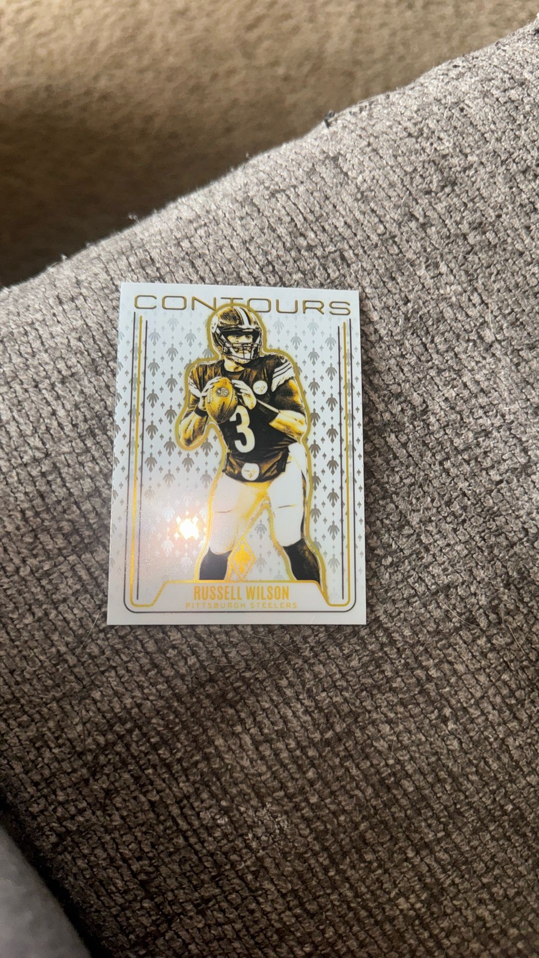 Russell Wilson Contour Card