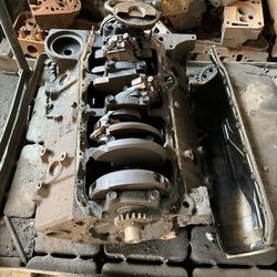 Used Chevy 350 2 Bolt Main Short Block   Approx 1985 1piece Rear Main Seal
