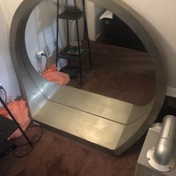 Round Mirror