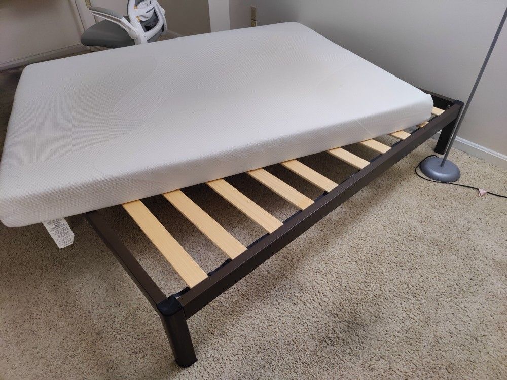 Queen Size Bed And Mattress