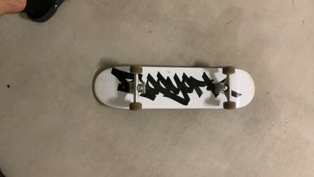 Complete Skatebord