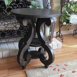 Magnussen Bellamy Round Accent Table End Table From Unlimited Furniture. Originally Paid $455.00.