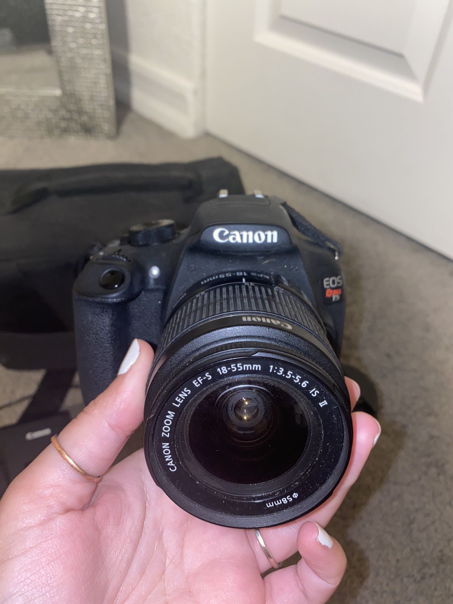 Canon camera EOS Rebel T5