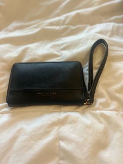 Marc Jacobs Black Leather Zip Wristlet