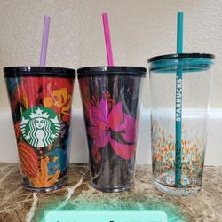 Starbucks Cups 