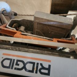 Tile Ridgid saw