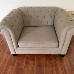 Oversized Button Tufted Chair