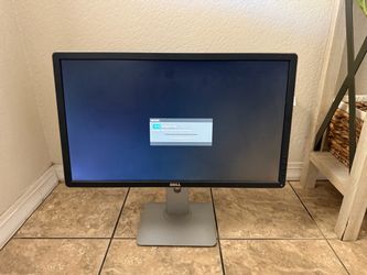 Dell Monitor and monitor adjuster